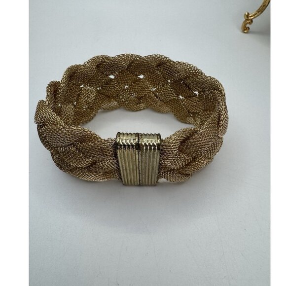 Nice Woven Gold Tone Wide Braided Bracelet w/Magnetic Clasp 7" - Picture 2 of 8